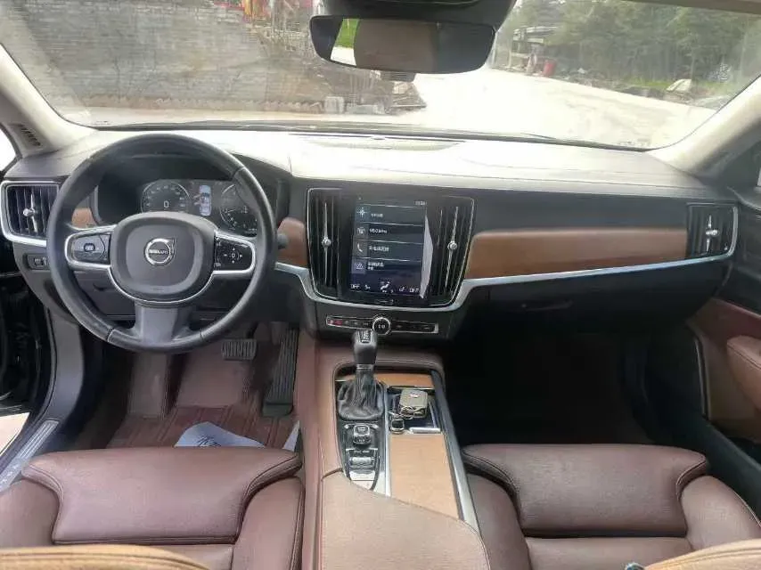 2020 Volvo S90 2.0T 254HP L4 8AT,autocango,china used car exporter,china ev exporter,chinese used car exporter,chinese used ev exporter