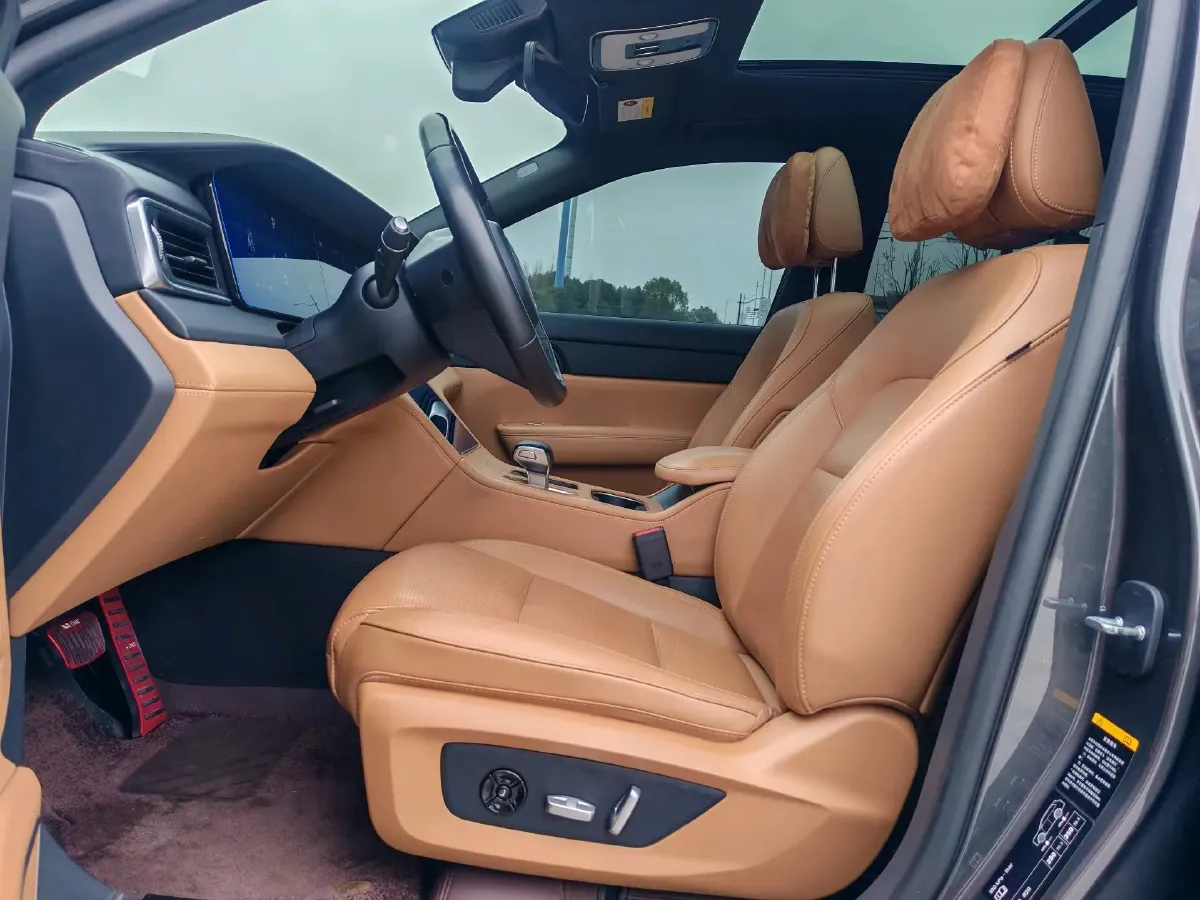 2021 Li ONE Range Extended 131HP REEV 40.5KWH,autocango,china used car exporter,china ev exporter,chinese used car exporter,chinese used ev exporter