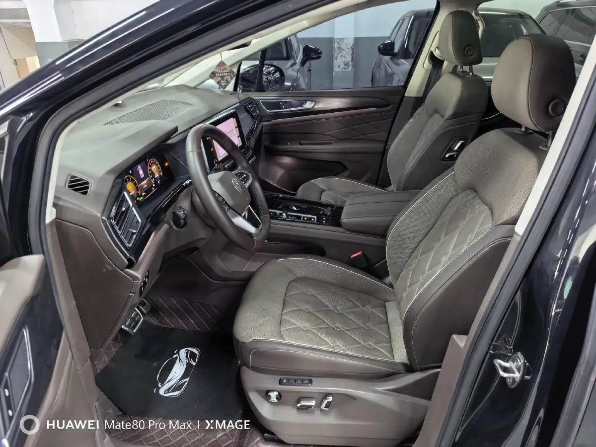 2022 Mercedes-Benz GLC Class 2.0T 197HP L4 9AT,autocango,china used car exporter,china ev exporter,chinese used car exporter,chinese used ev exporter