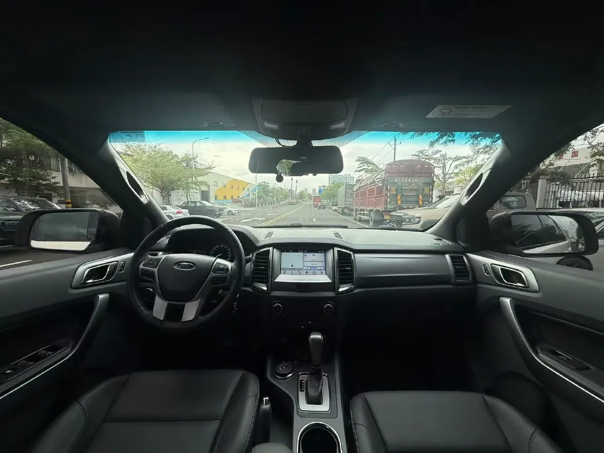 2017 Hyundai Grand SantaFe 2.2T 200HP L4 6AT,autocango,china used car exporter,china ev exporter,chinese used car exporter,chinese used ev exporter