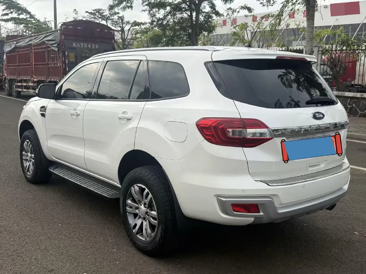 2017 Hyundai Grand SantaFe 2.2T 200HP L4 6AT,autocango,china used car exporter,china ev exporter,chinese used car exporter,chinese used ev exporter