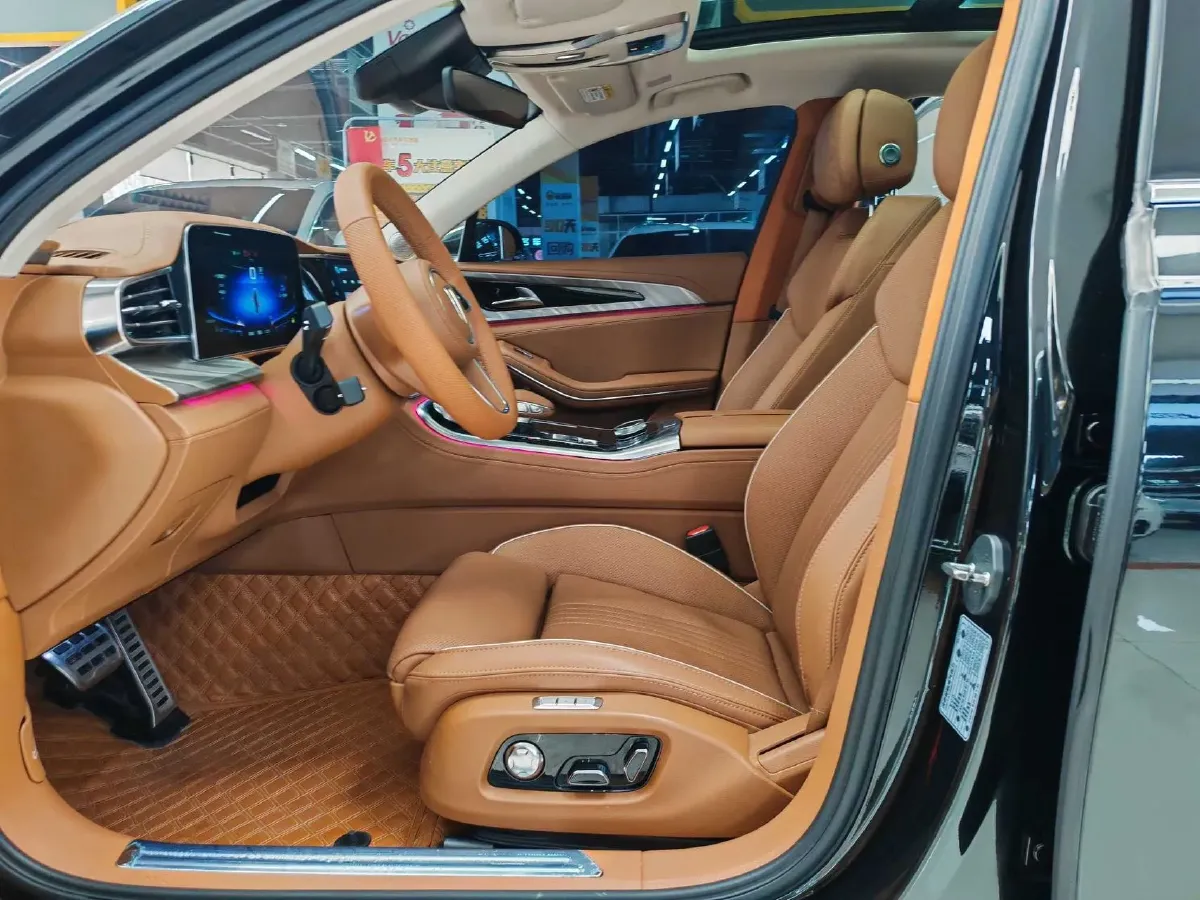 2020 HongQi H9 2.0T 252HP L4 7DCT,autocango,china used car exporter,china ev exporter,chinese used car exporter,chinese used ev exporter