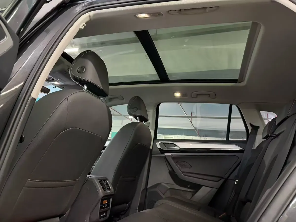 2021 Volkswagen Tayron 2.0T 186HP L4 7DCT,autocango,china used car exporter,china ev exporter,chinese used car exporter,chinese used ev exporter