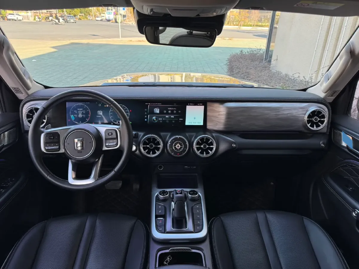 2023 Tank 300 2.0T 227HP L4 8AT,autocango,china used car exporter,china ev exporter,chinese used car exporter,chinese used ev exporter