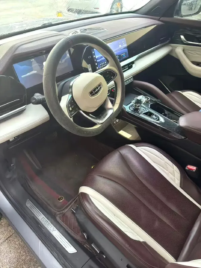 2021 Geely Monjaro 2.0T 218HP L4 7DCT,autocango,china used car exporter,china ev exporter,chinese used car exporter,chinese used ev exporter