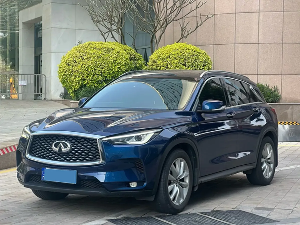2018 Infiniti QX30 2.0T 211HP L4 7DCT,autocango,china used car exporter,china ev exporter,chinese used car exporter,chinese used ev exporter