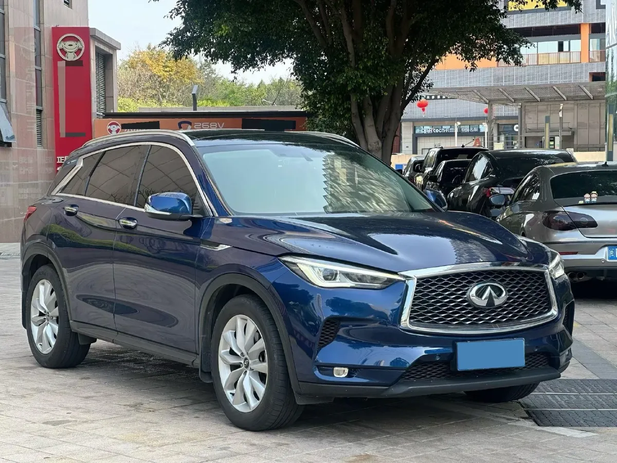 2018 Infiniti QX30 2.0T 211HP L4 7DCT,autocango,china used car exporter,china ev exporter,chinese used car exporter,chinese used ev exporter