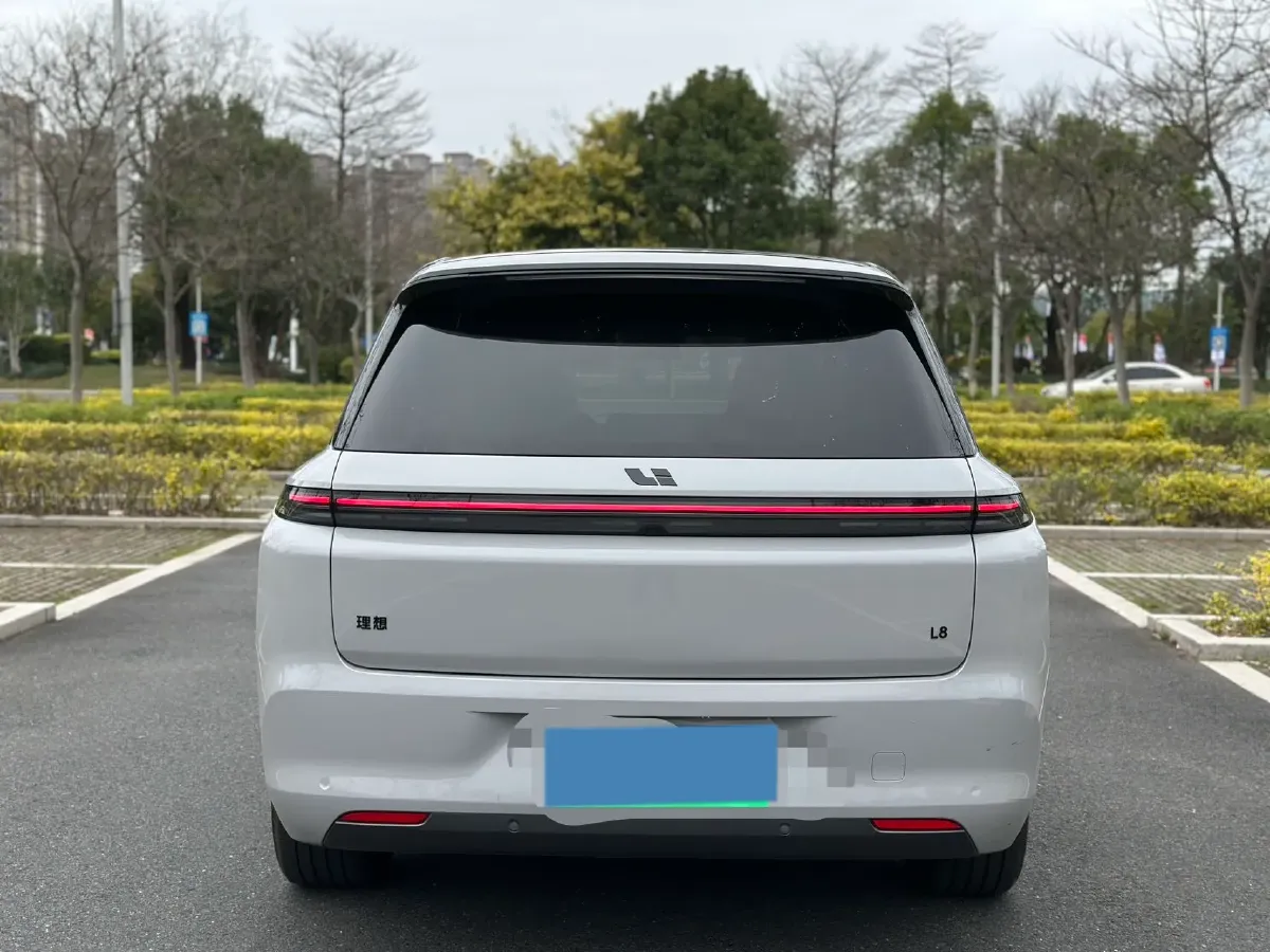 2023 Li L8 Range Extended 154HP REEV 40.9KWH,autocango,china used car exporter,china ev exporter,chinese used car exporter,chinese used ev exporter
