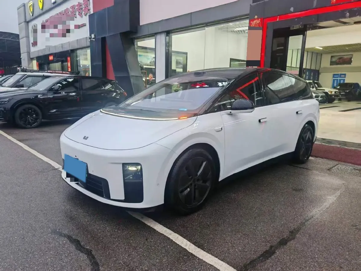 2025 Li i8 BEV,autocango,china used car exporter,china ev exporter,chinese used car exporter,chinese used ev exporter