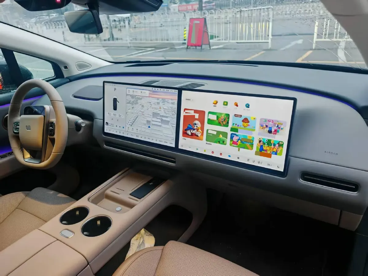 2025 Li i8 BEV,autocango,china used car exporter,china ev exporter,chinese used car exporter,chinese used ev exporter