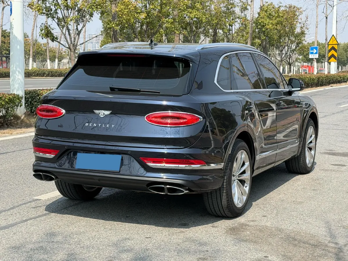 2021 Bentley Bentayga 4.0T 550HP V8 8AT,autocango,china used car exporter,china ev exporter,chinese used car exporter,chinese used ev exporter
