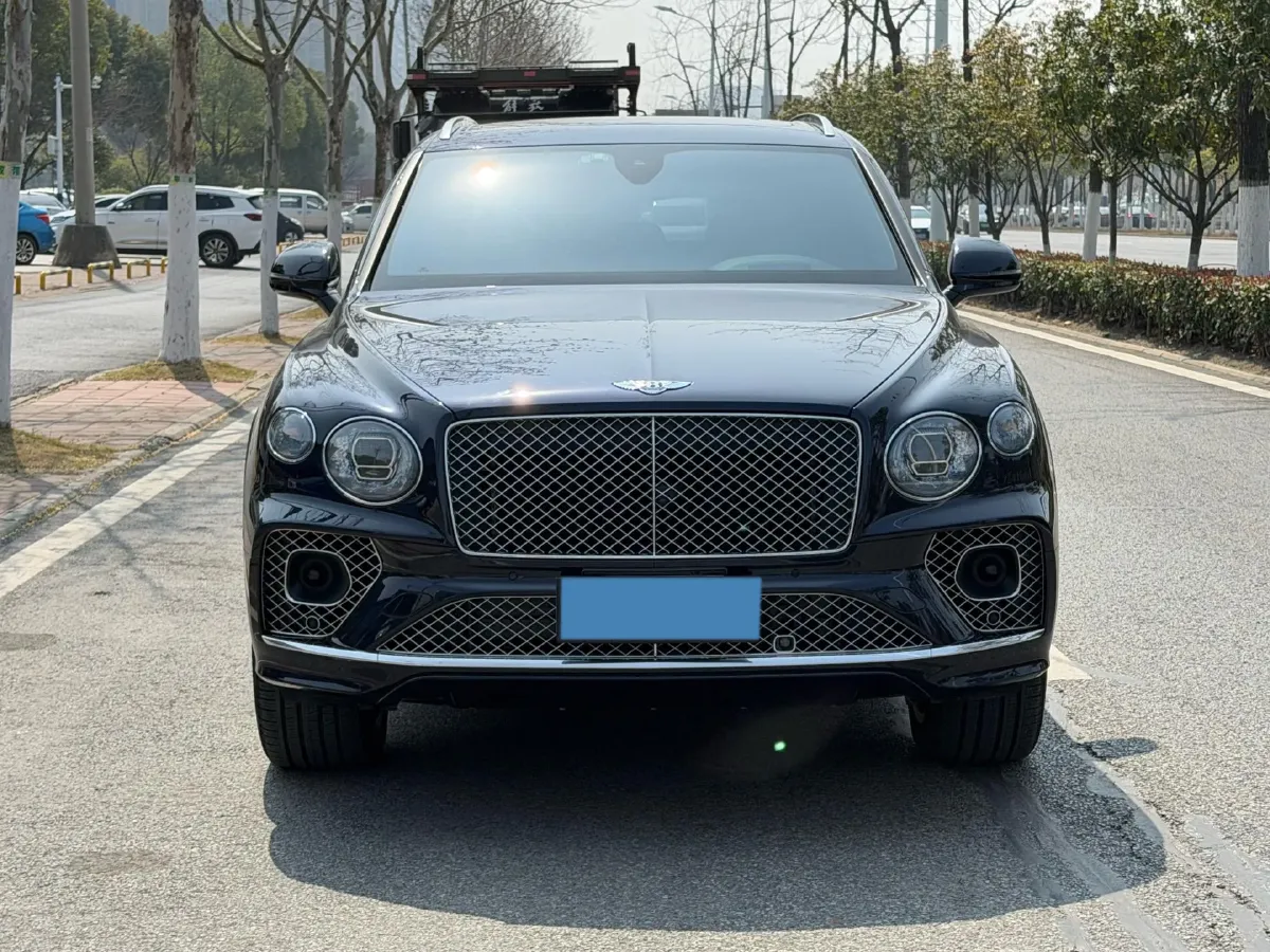 2021 Bentley Bentayga 4.0T 550HP V8 8AT,autocango,china used car exporter,china ev exporter,chinese used car exporter,chinese used ev exporter