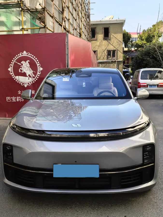 2023 Li L7 Range Extended 154HP REEV 40.9KWH,autocango,china used car exporter,china ev exporter,chinese used car exporter,chinese used ev exporter