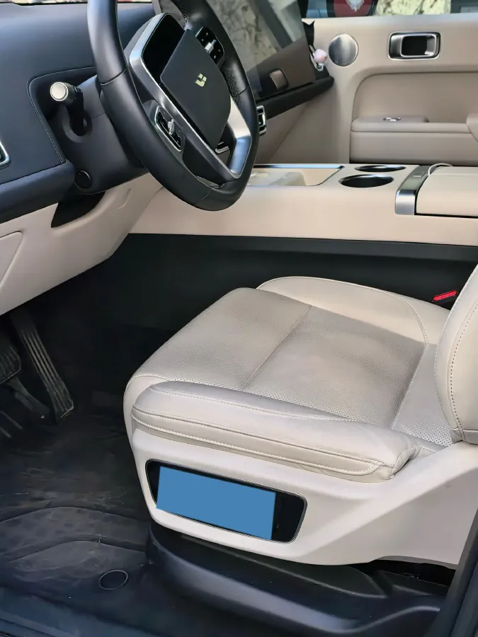 2023 Li L7 Range Extended 154HP REEV 40.9KWH,autocango,china used car exporter,china ev exporter,chinese used car exporter,chinese used ev exporter