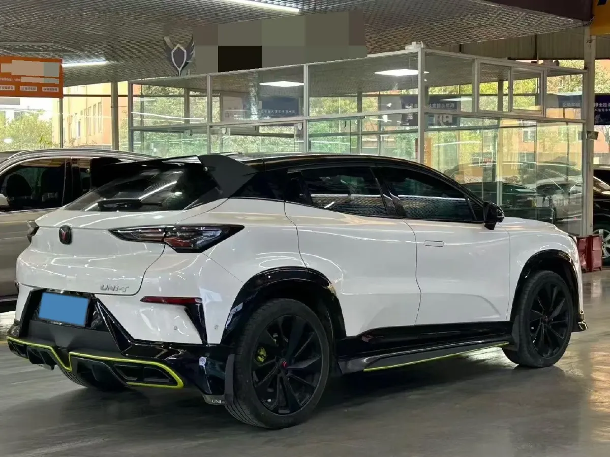 2022 ChangAn UNI-T 1.5T 188HP L4 7DCT,autocango,china used car exporter,china ev exporter,chinese used car exporter,chinese used ev exporter