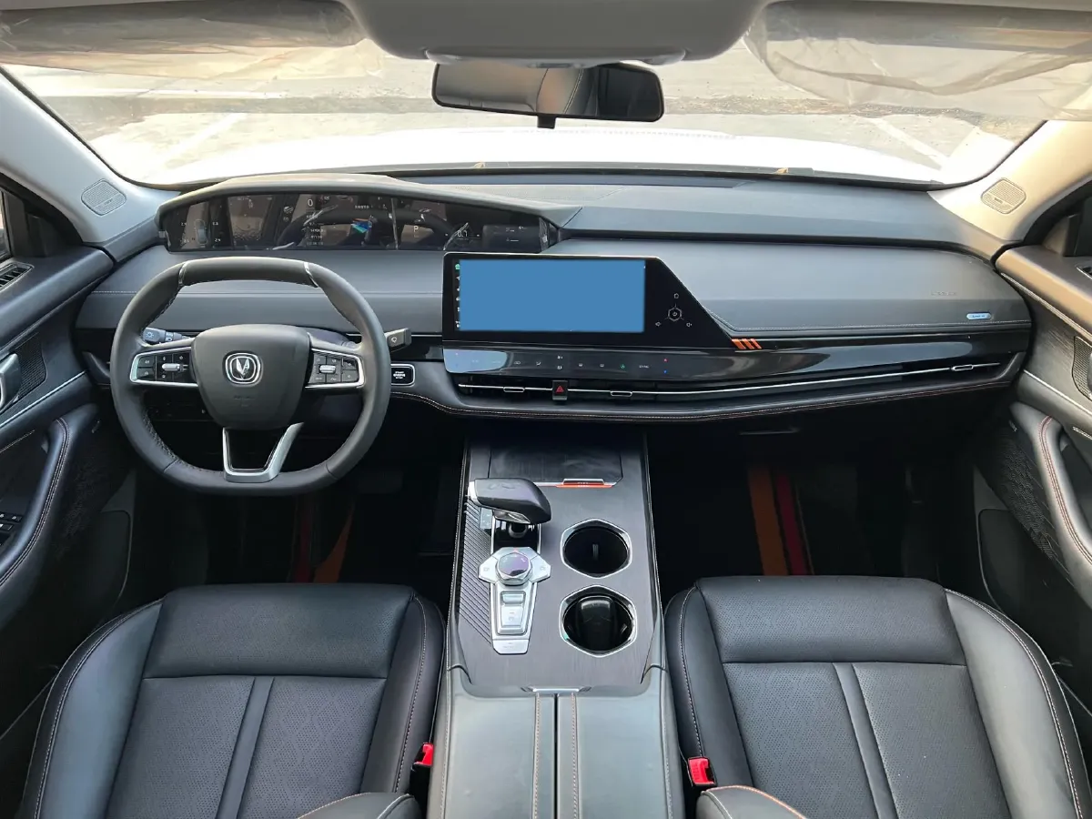 2021 ChangAn UNI-K 2.0T 233HP L4 8AT,autocango,china used car exporter,china ev exporter,chinese used car exporter,chinese used ev exporter