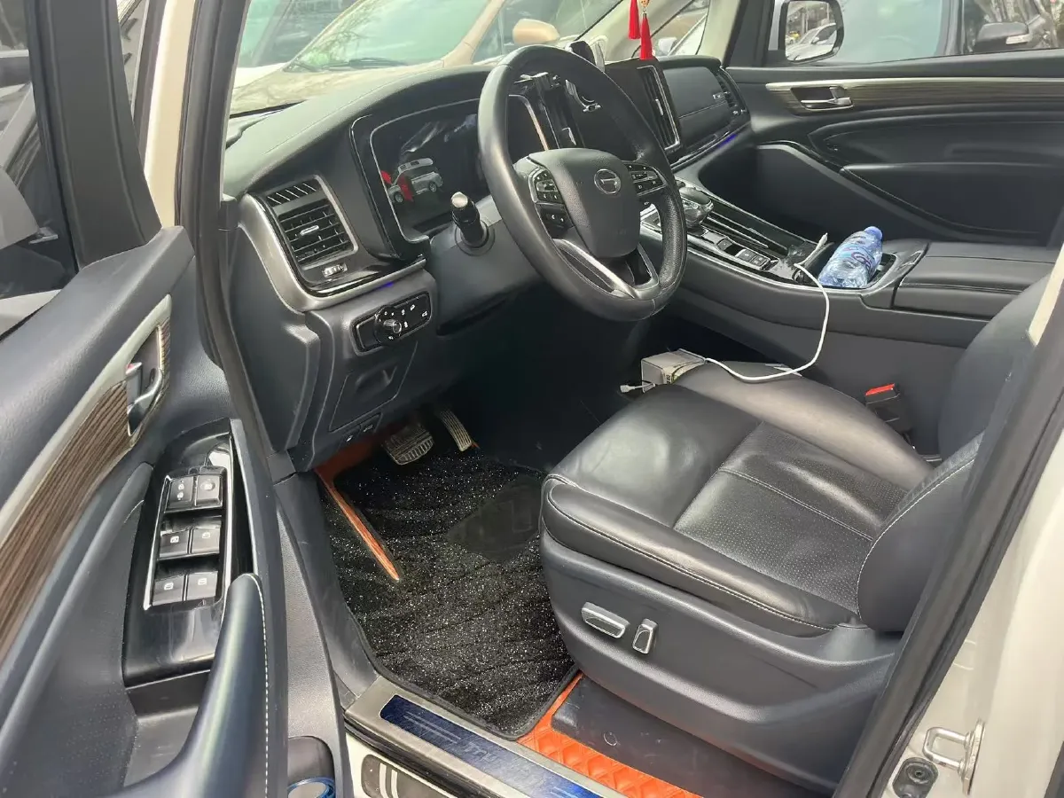 2021 GAC Trumpchi M8 2.0T 252HP L4 8AT,autocango,china used car exporter,china ev exporter,chinese used car exporter,chinese used ev exporter