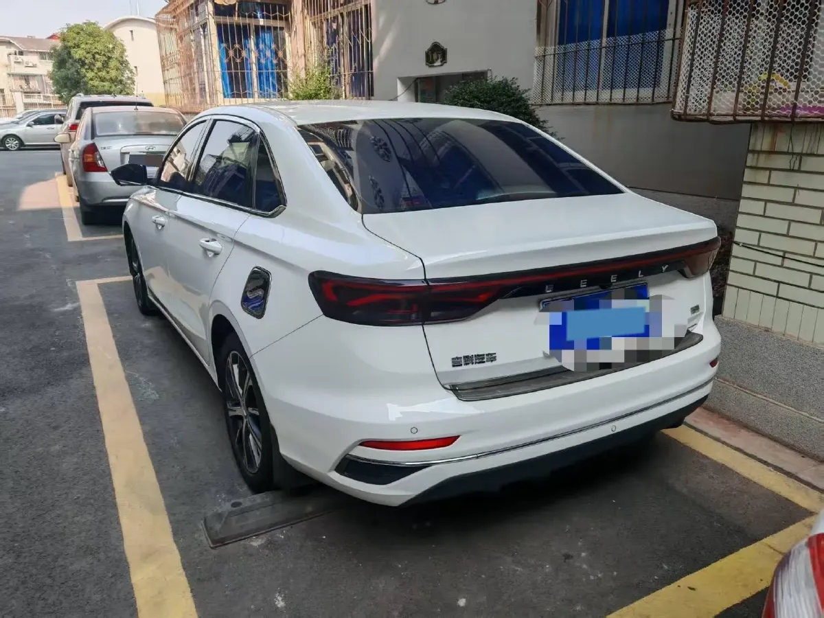 2022 Geely Emgrand 1.5L 114HP L4 CVT,autocango,china used car exporter,china ev exporter,chinese used car exporter,chinese used ev exporter