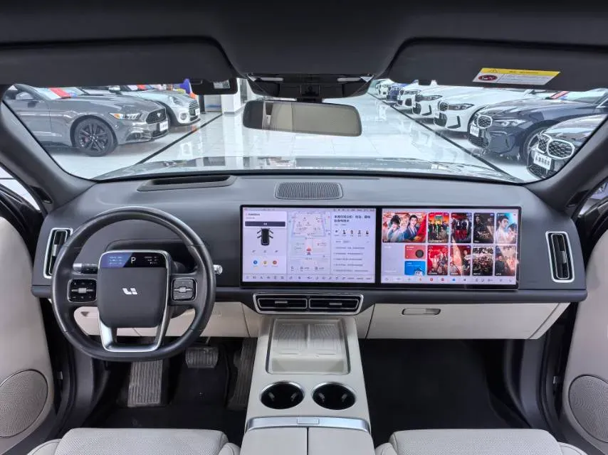 2024 Ford Bronco 2.3T 275HP L4 10AT,autocango,china used car exporter,china ev exporter,chinese used car exporter,chinese used ev exporter