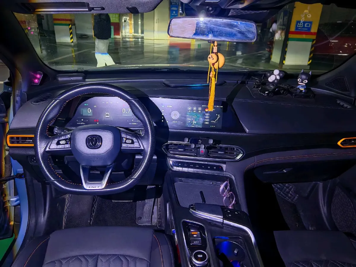 2022 ChangAn UNI-T 2.0T 233HP L4 8AT,autocango,china used car exporter,china ev exporter,chinese used car exporter,chinese used ev exporter