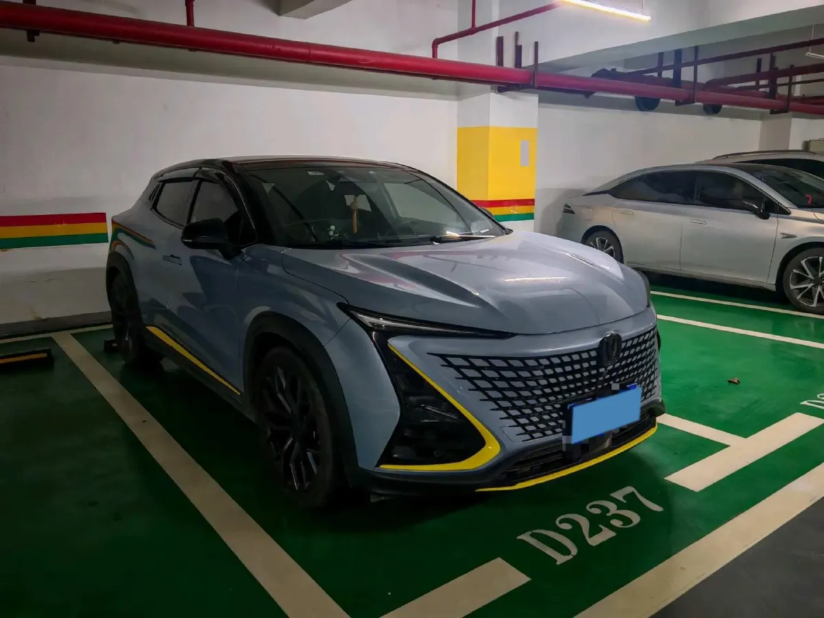 2022 ChangAn UNI-T 2.0T 233HP L4 8AT,autocango,china used car exporter,china ev exporter,chinese used car exporter,chinese used ev exporter