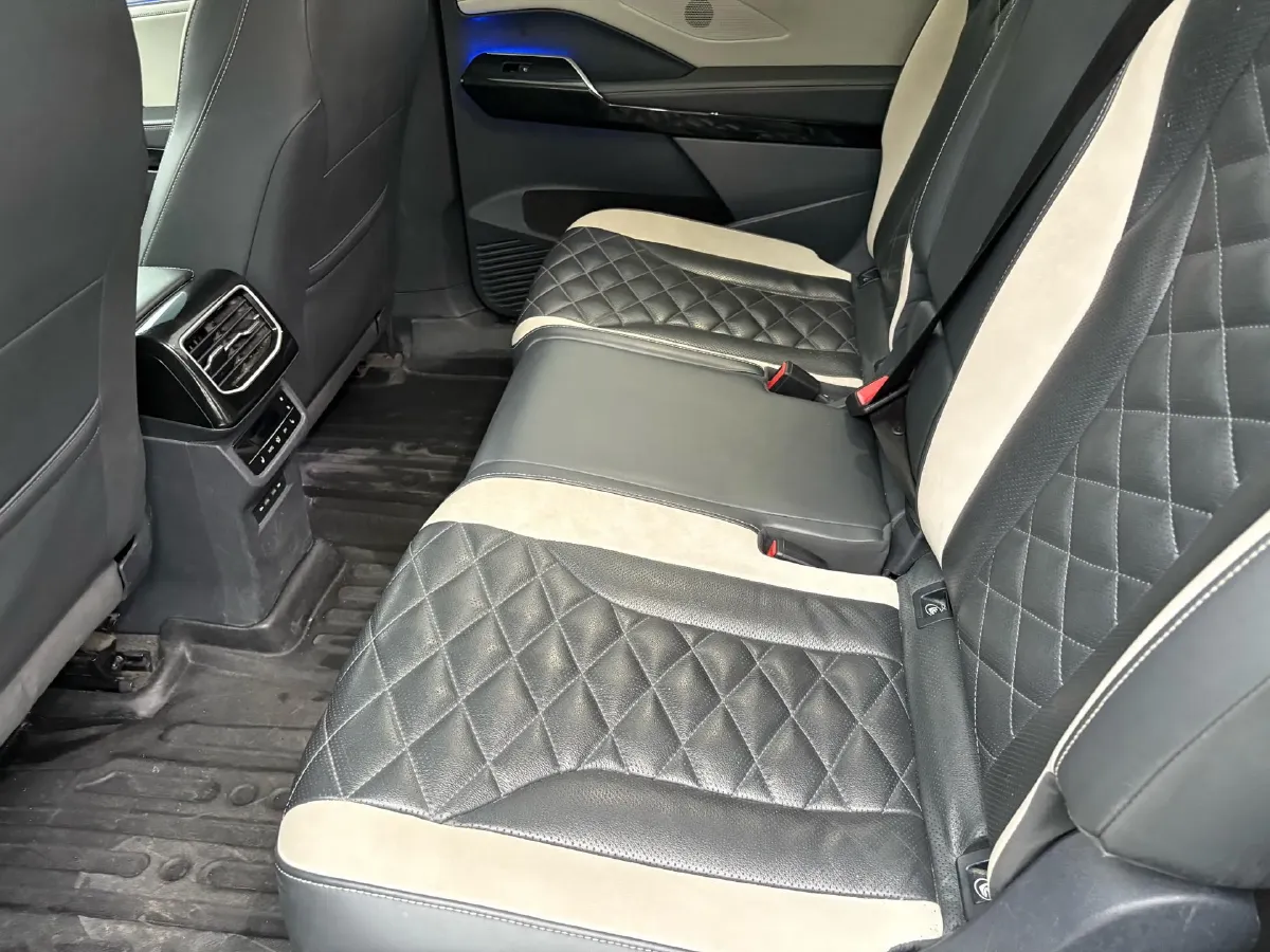 2021 Volkswagen ID.6 Crozz BEV 84.8KWH,autocango,china used car exporter,china ev exporter,chinese used car exporter,chinese used ev exporter