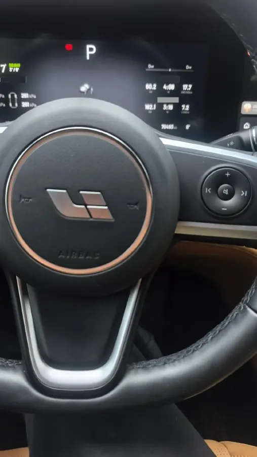 2020 Li ONE Range Extended 131HP REEV 40.5KWH,autocango,china used car exporter,china ev exporter,chinese used car exporter,chinese used ev exporter