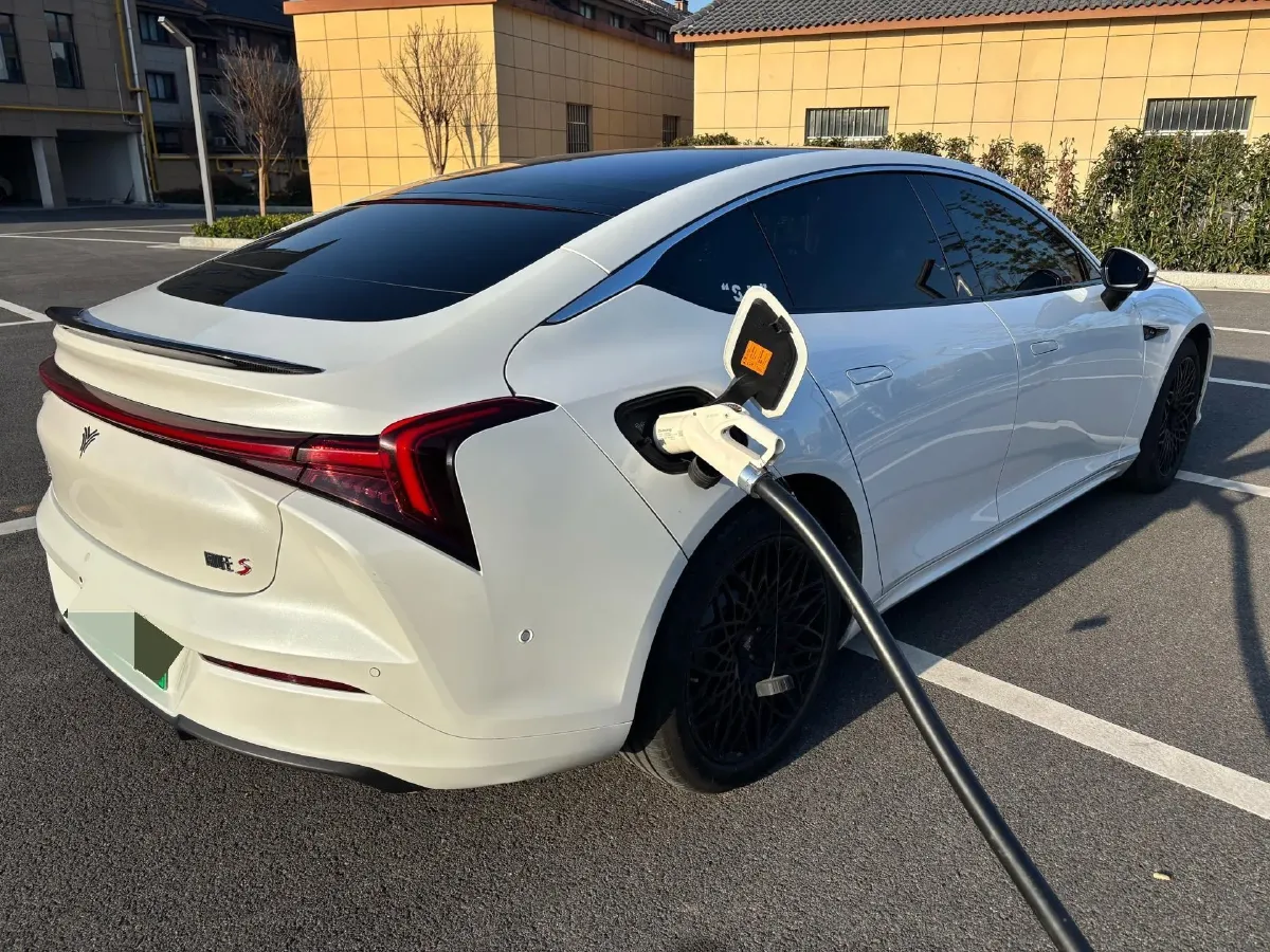 2022 Jeep Grand Commander 2.0T 234HP L4 9AT,autocango,china used car exporter,china ev exporter,chinese used car exporter,chinese used ev exporter