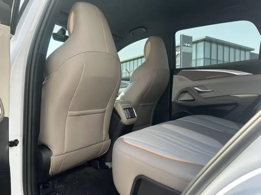 2024 BYD Song Pro 1.5L 110HP L4 E-CVT PHEV 12.9KWH,autocango,china used car exporter,china ev exporter,chinese used car exporter,chinese used ev exporter