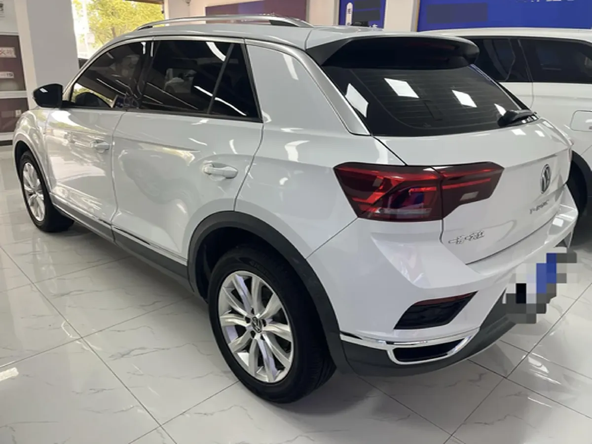 2022 Volkswagen T-Roc 1.4T 150HP L4 7DCT,autocango,china used car exporter,china ev exporter,chinese used car exporter,chinese used ev exporter