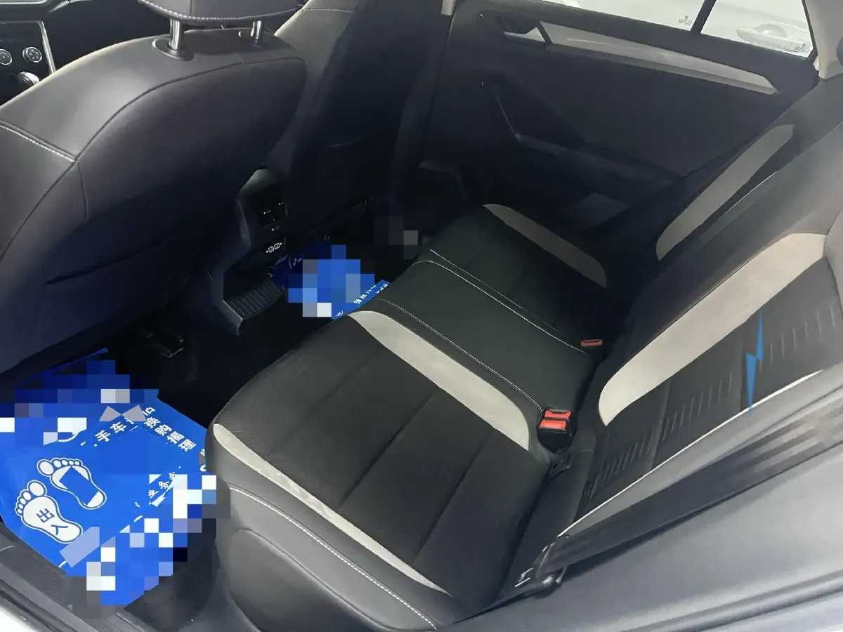 2022 Volkswagen T-Roc 1.4T 150HP L4 7DCT,autocango,china used car exporter,china ev exporter,chinese used car exporter,chinese used ev exporter