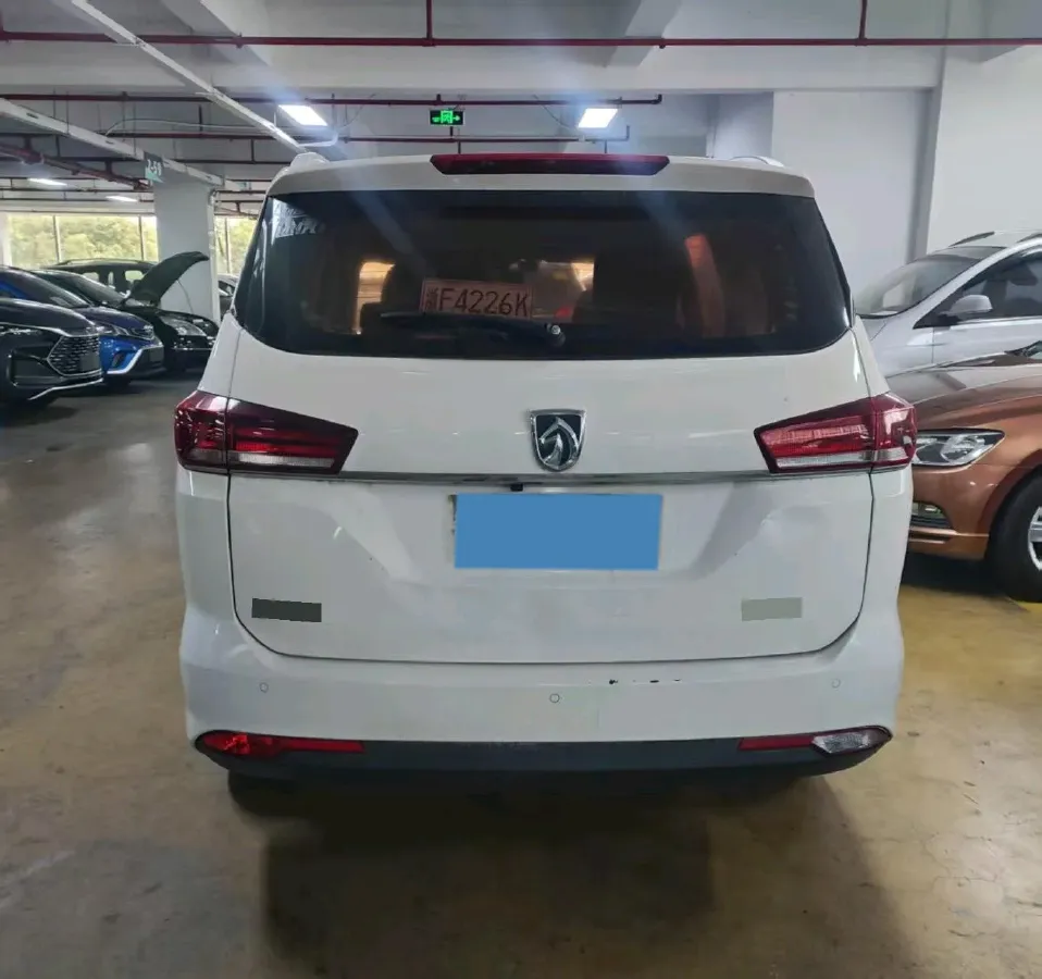 2019 BaoJun 360 1.5L 105HP L4 6MT,autocango,china used car exporter,china ev exporter,chinese used car exporter,chinese used ev exporter
