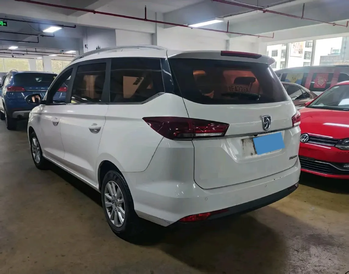 2019 BaoJun 360 1.5L 105HP L4 6MT,autocango,china used car exporter,china ev exporter,chinese used car exporter,chinese used ev exporter