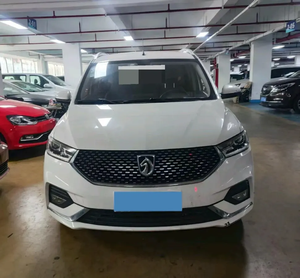 2019 BaoJun 360 1.5L 105HP L4 6MT,autocango,china used car exporter,china ev exporter,chinese used car exporter,chinese used ev exporter