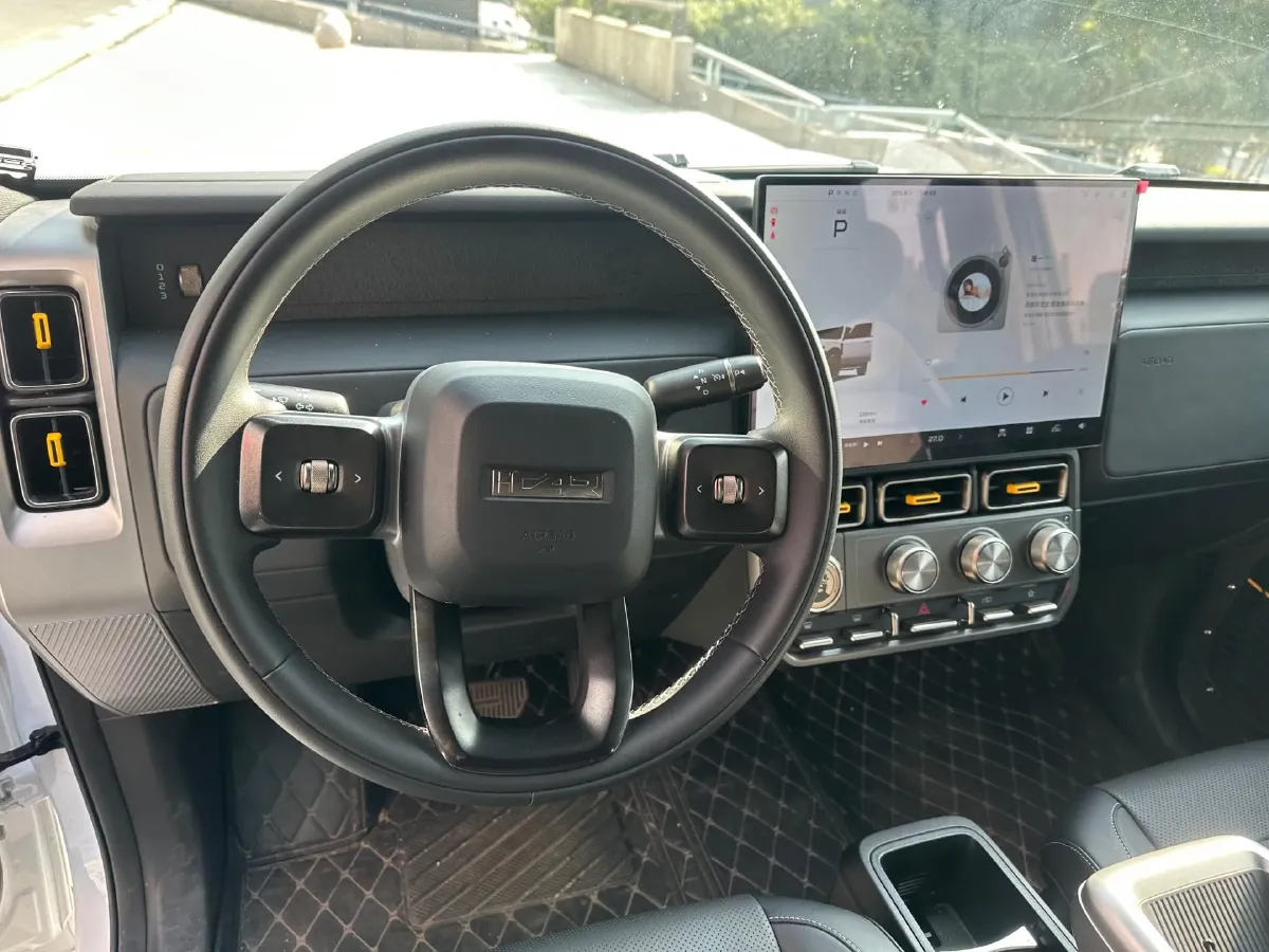 2025 Yufeng Auto Golden Warehouse BEV,autocango,china used car exporter,china ev exporter,chinese used car exporter,chinese used ev exporter