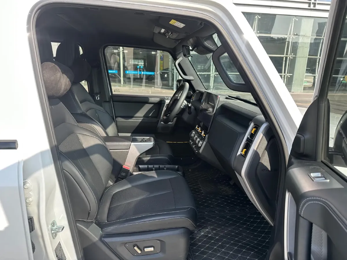 2025 Yufeng Auto Golden Warehouse BEV,autocango,china used car exporter,china ev exporter,chinese used car exporter,chinese used ev exporter