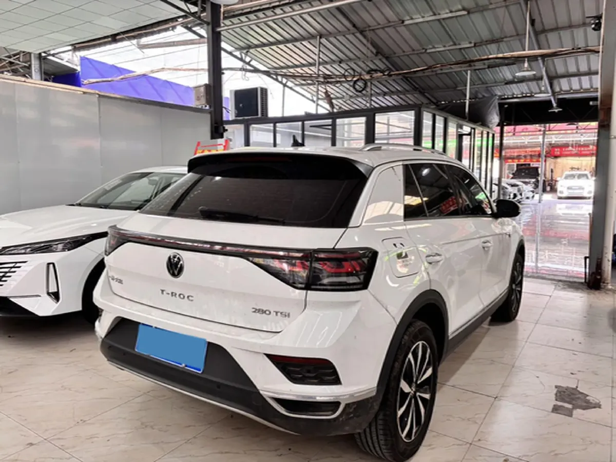 2024 Volkswagen T-Roc 1.4T 150HP L4 7DCT,autocango,china used car exporter,china ev exporter,chinese used car exporter,chinese used ev exporter