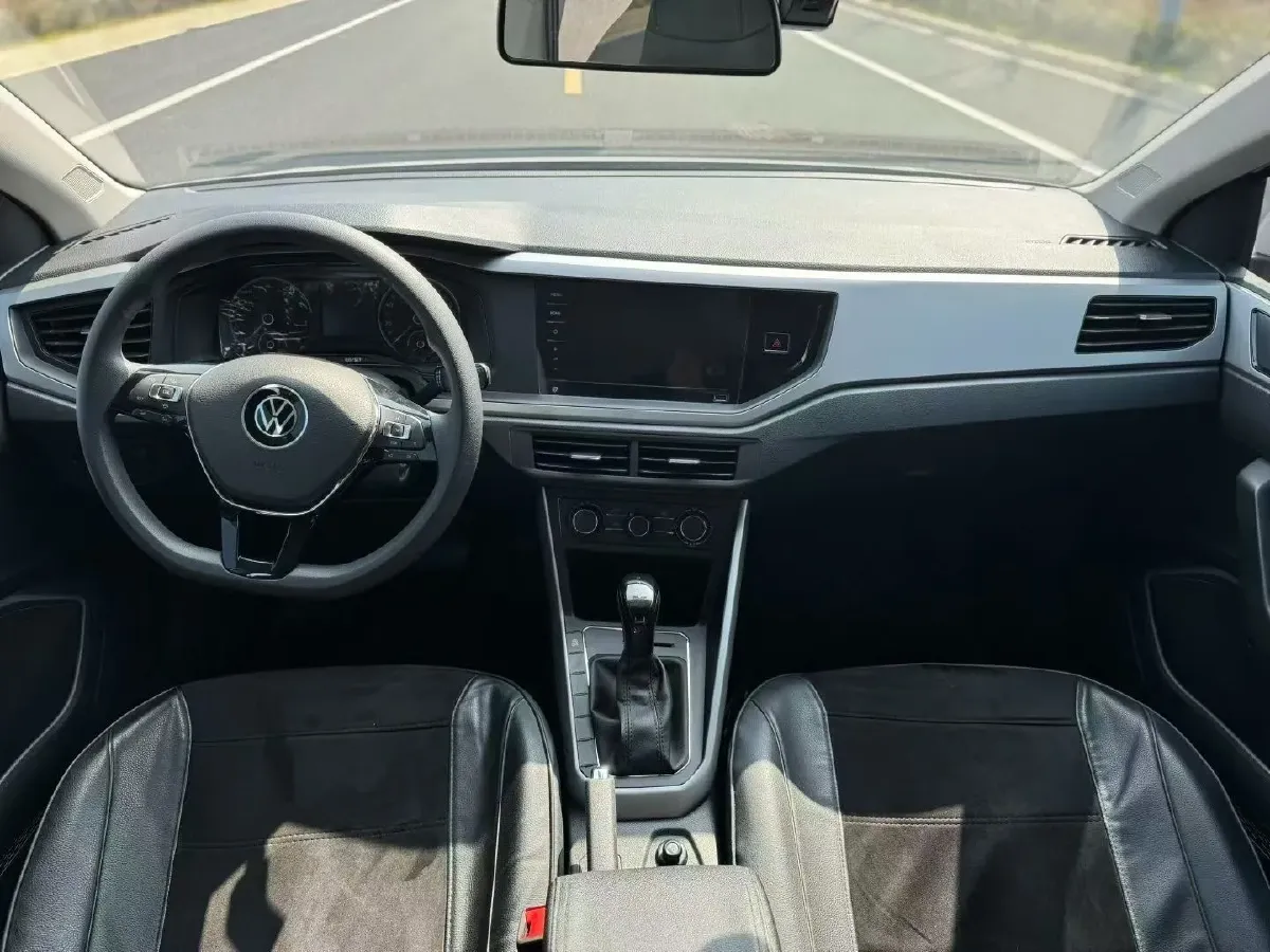 2022 Jetour X70 1.5T 156HP L4 6MT,autocango,china used car exporter,china ev exporter,chinese used car exporter,chinese used ev exporter