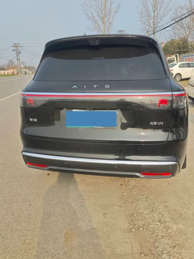 2025 AITO AITO M8 REEV 160HP REEV 53.4KWH,autocango,china used car exporter,china ev exporter,chinese used car exporter,chinese used ev exporter