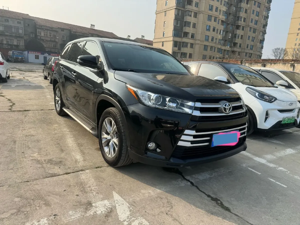 2021 Toyota Highlander 2.0T 220HP L4 6AT,autocango,china used car exporter,china ev exporter,chinese used car exporter,chinese used ev exporter