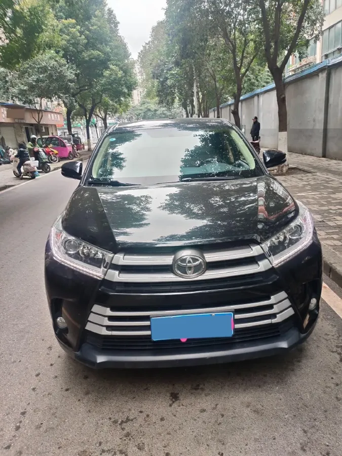 2021 Toyota Highlander 2.0T 220HP L4 6AT,autocango,china used car exporter,china ev exporter,chinese used car exporter,chinese used ev exporter