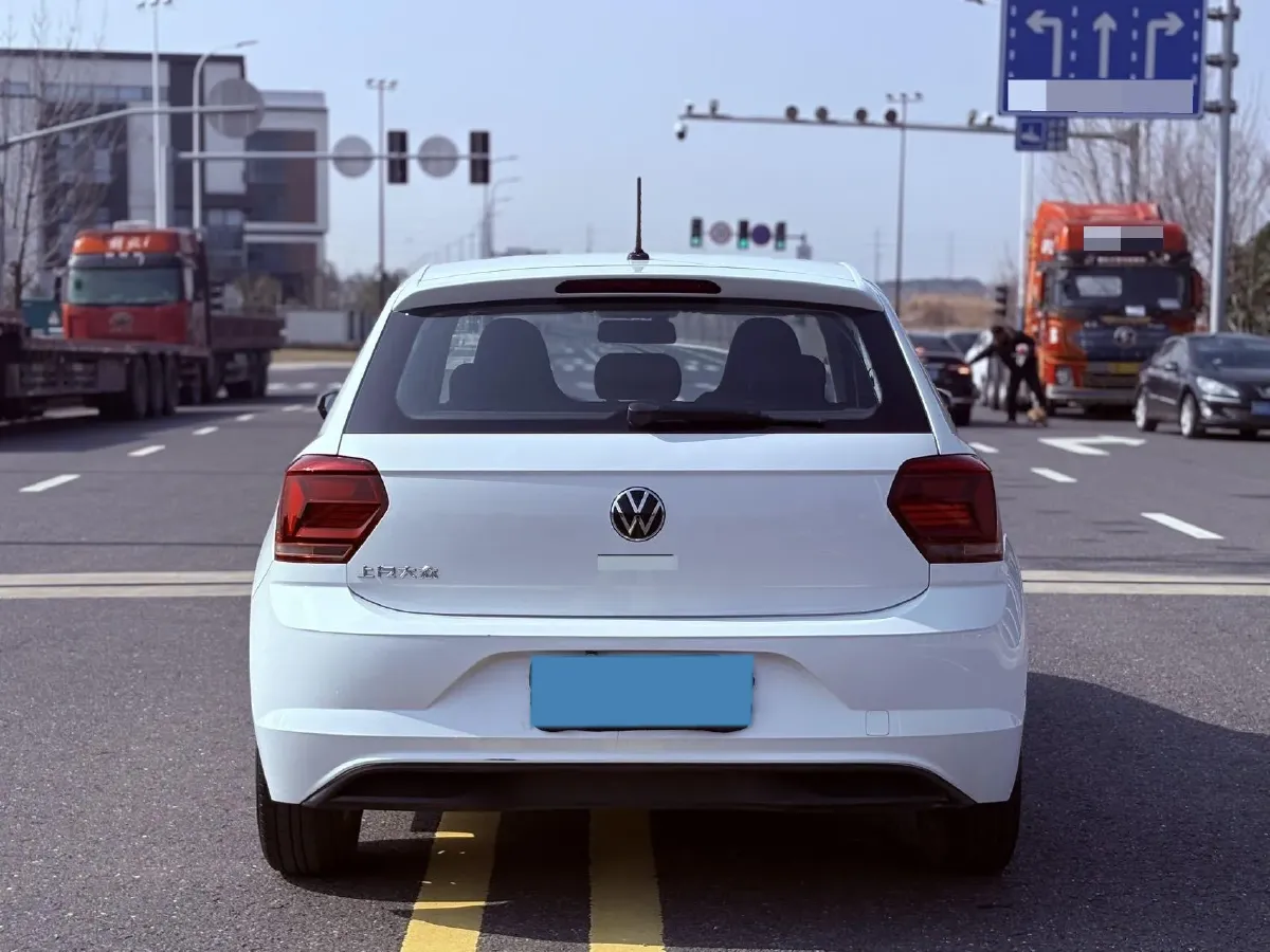 2023 Volkswagen Polo 1.5L 113HP L4 6AT,autocango,china used car exporter,china ev exporter,chinese used car exporter,chinese used ev exporter