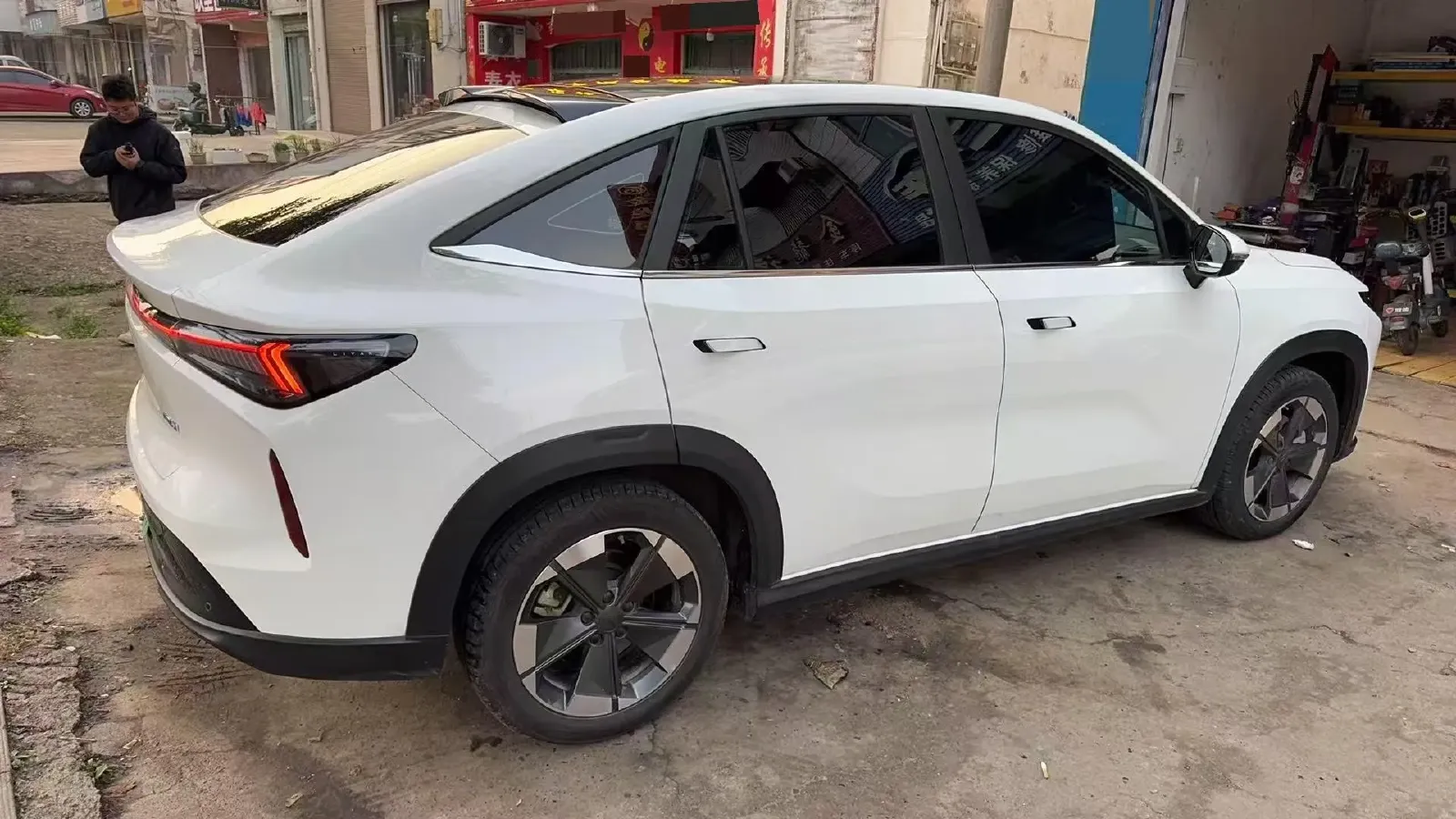 2024 Livan 7 BEV 68.03KWH,autocango,china used car exporter,china ev exporter,chinese used car exporter,chinese used ev exporter