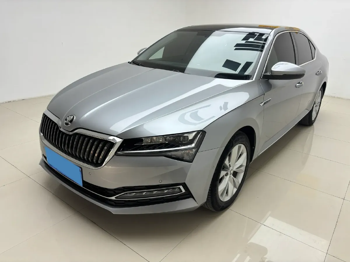 2019 Skoda Superb 1.4T 150HP L4 7DCT,autocango,china used car exporter,china ev exporter,chinese used car exporter,chinese used ev exporter