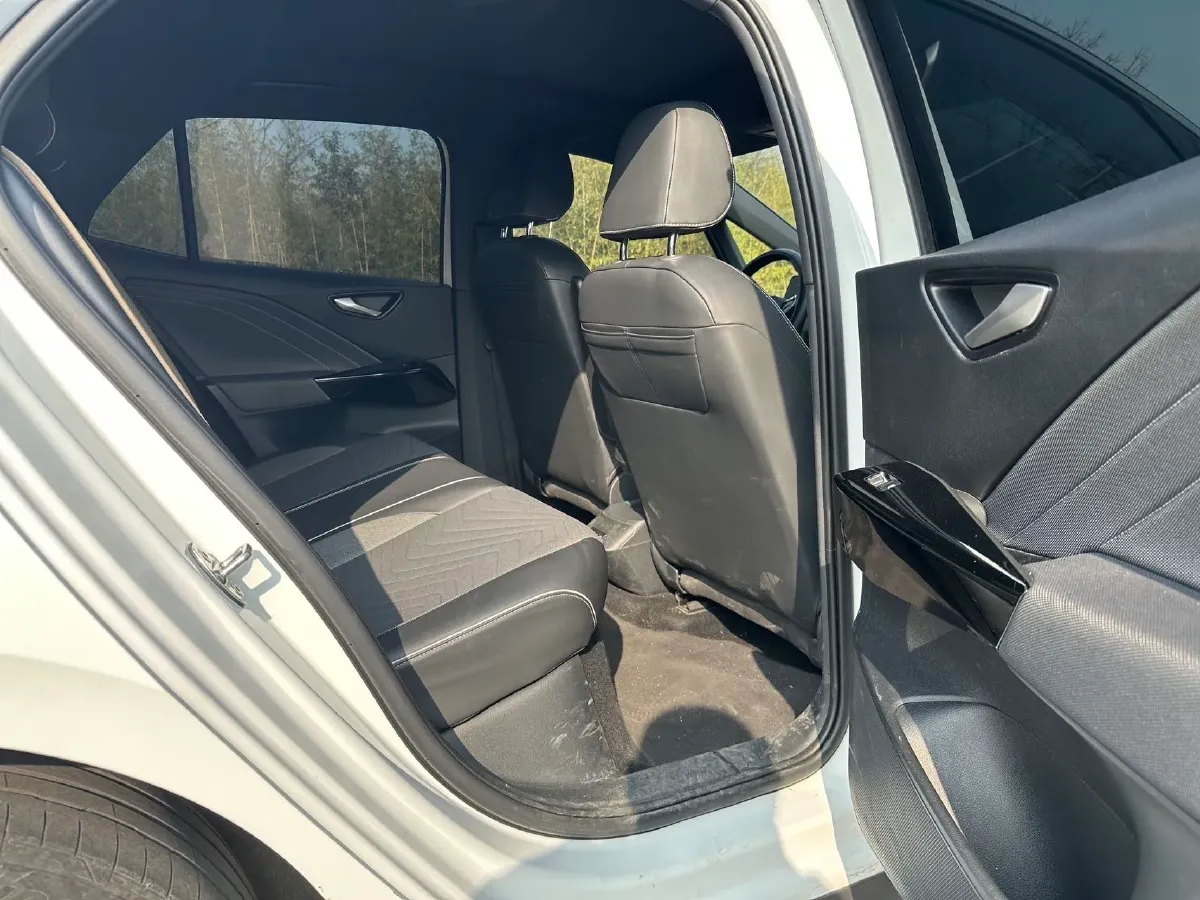 2024 Volkswagen ID.3 BEV 52.8KWH,autocango,china used car exporter,china ev exporter,chinese used car exporter,chinese used ev exporter