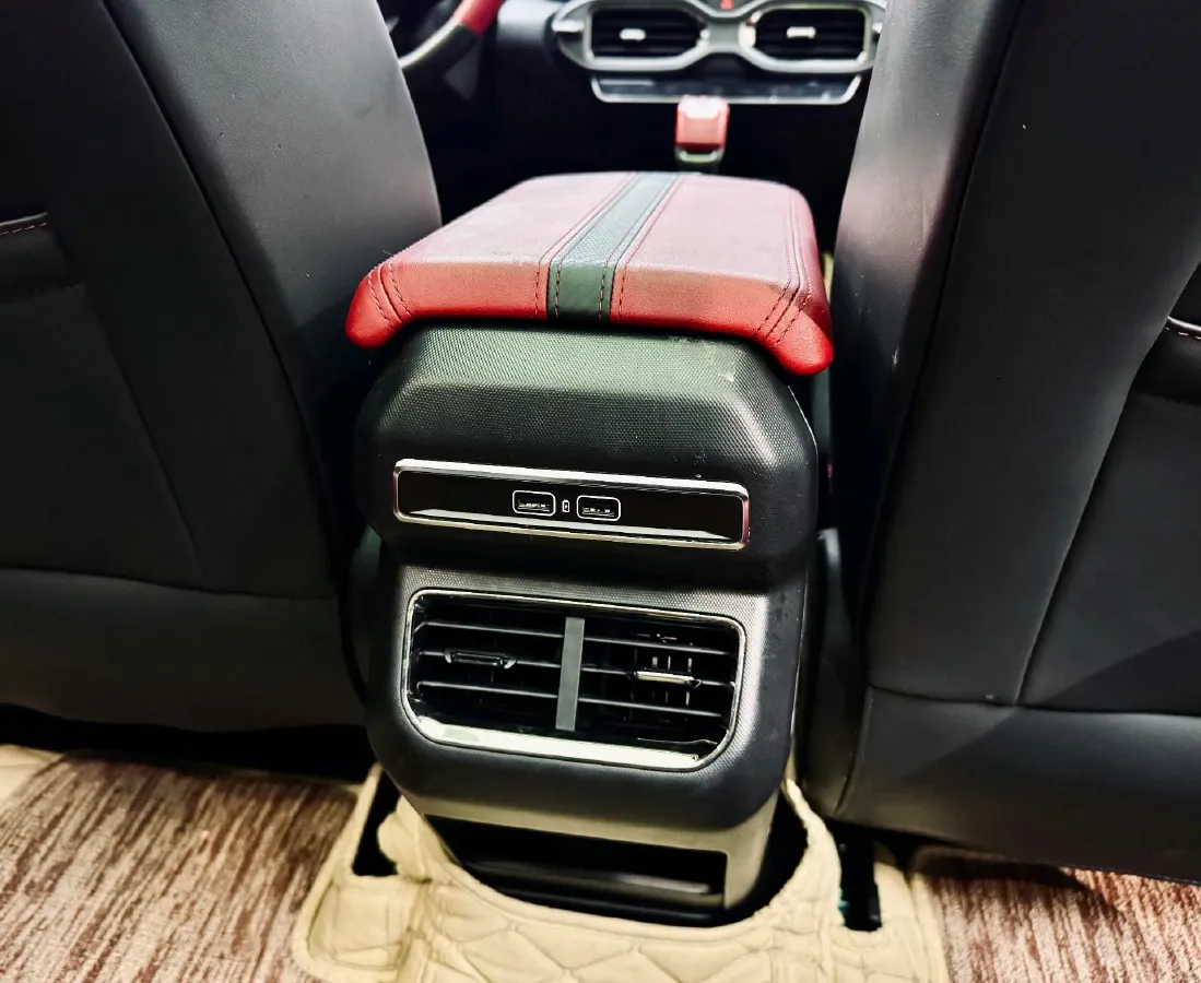 2020 Geely ICON 1.5T 177HP L3 7DCT,autocango,china used car exporter,china ev exporter,chinese used car exporter,chinese used ev exporter