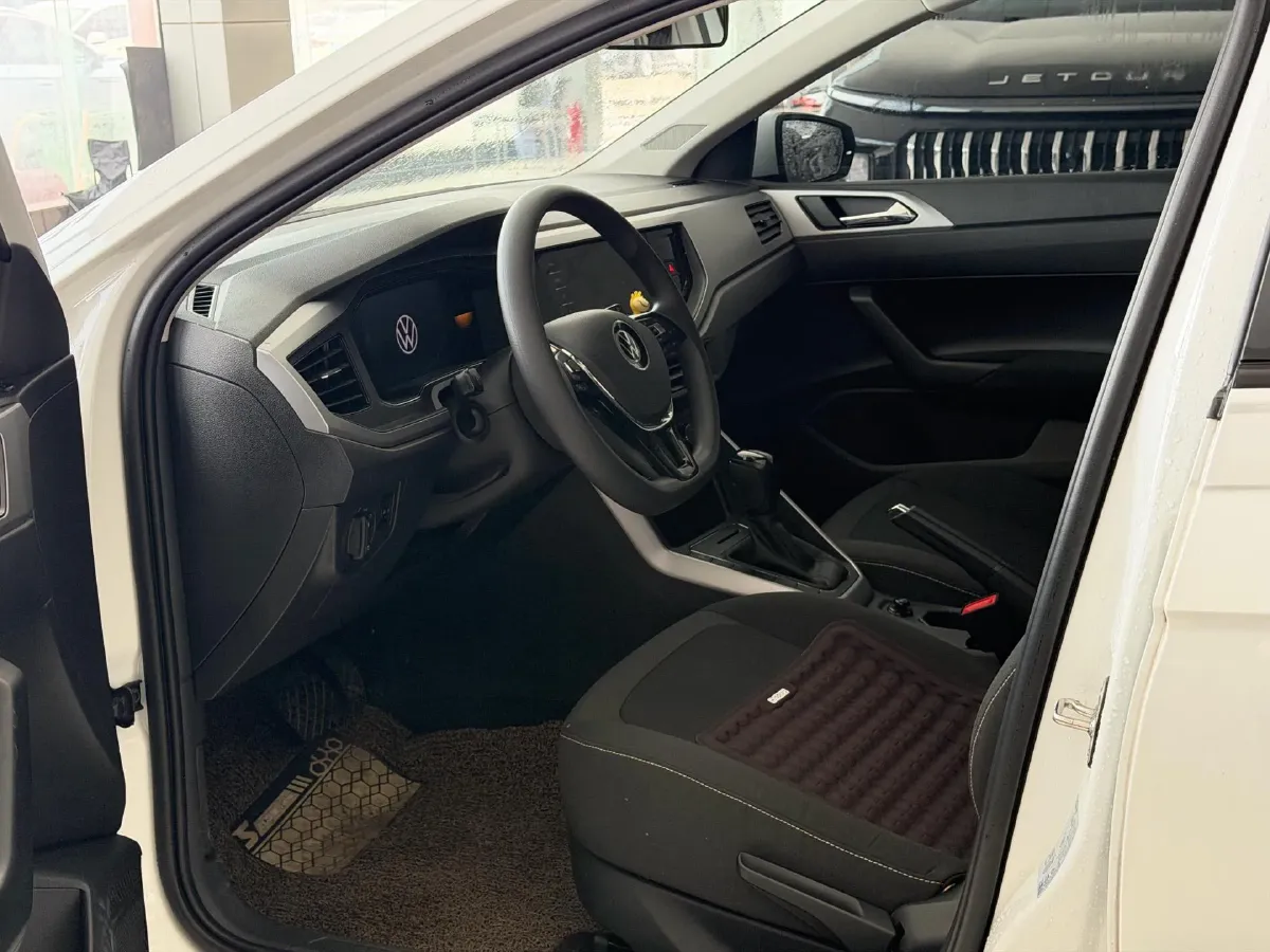 2023 Volkswagen Polo 1.5L 110HP L4 6AT,autocango,china used car exporter,china ev exporter,chinese used car exporter,chinese used ev exporter