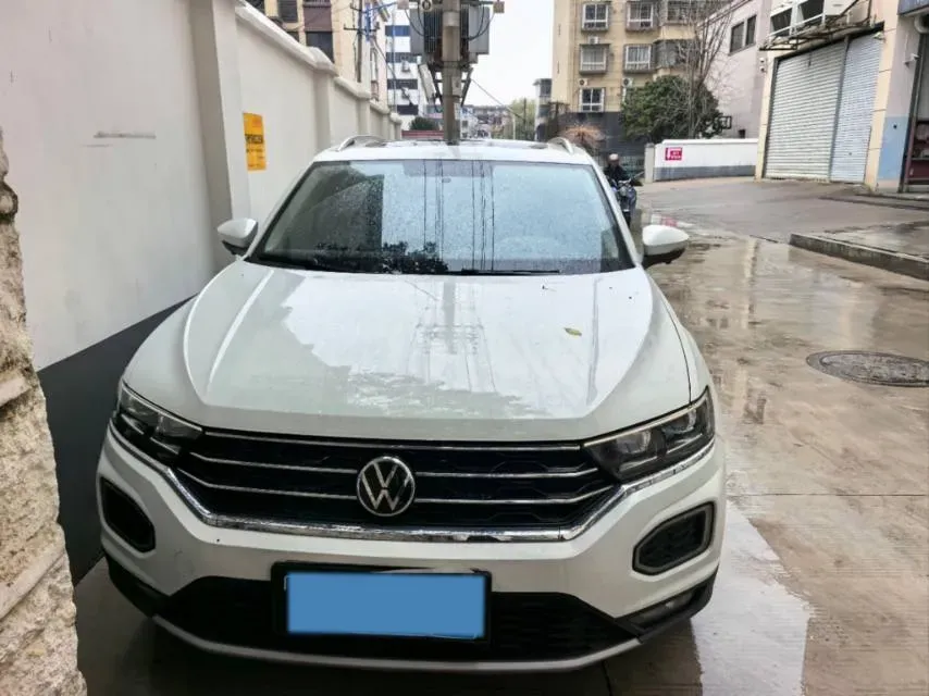 2022 Volkswagen T-Roc 1.4T 150HP L4 7DCT,autocango,china used car exporter,china ev exporter,chinese used car exporter,chinese used ev exporter
