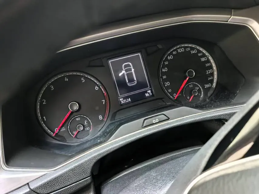 2022 Volkswagen T-Roc 1.4T 150HP L4 7DCT,autocango,china used car exporter,china ev exporter,chinese used car exporter,chinese used ev exporter