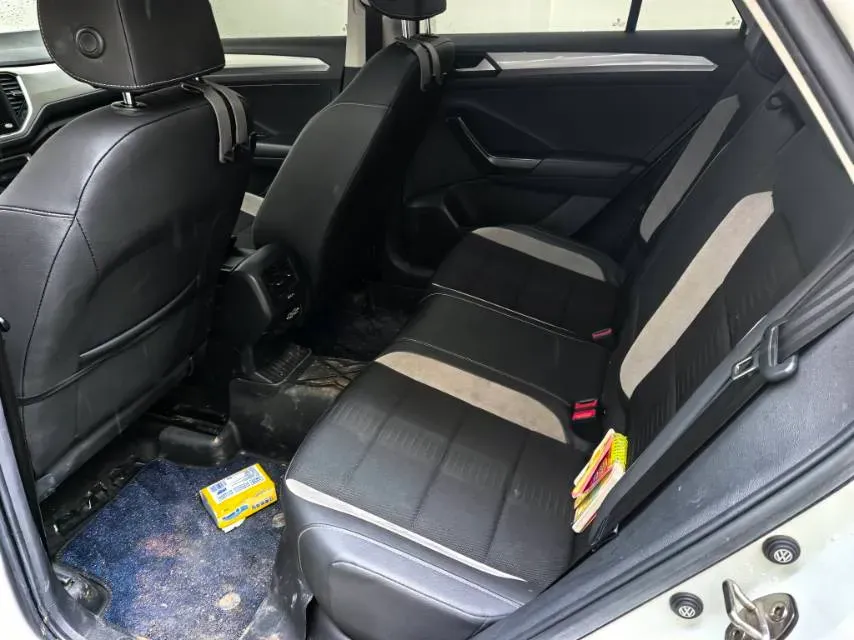 2022 Volkswagen T-Roc 1.4T 150HP L4 7DCT,autocango,china used car exporter,china ev exporter,chinese used car exporter,chinese used ev exporter